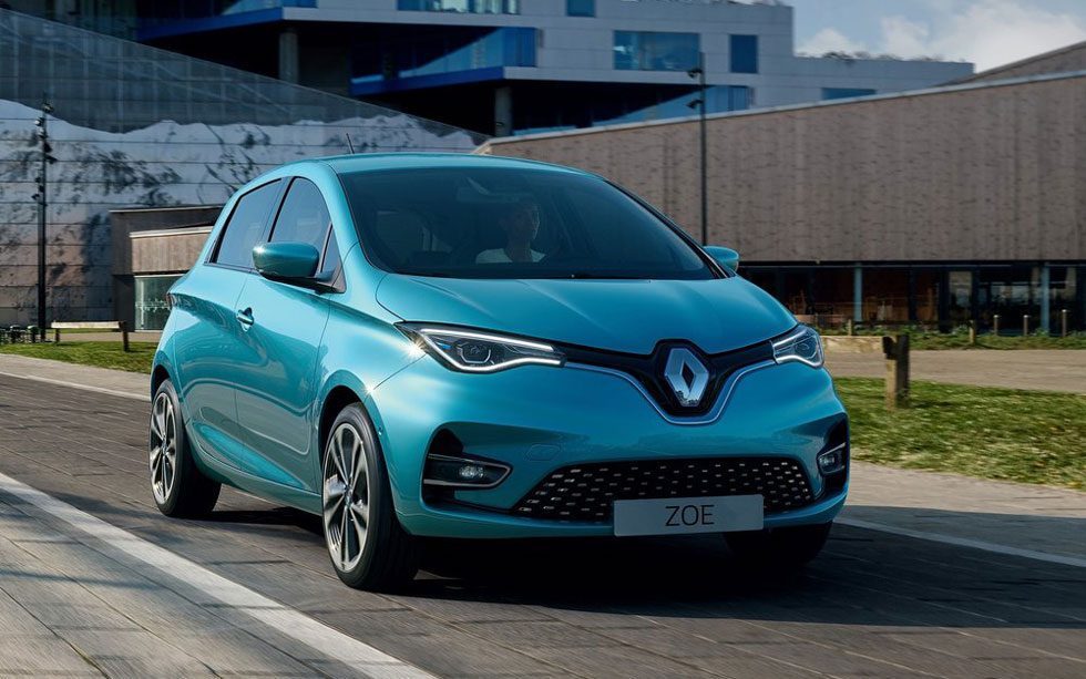 Renault Zoe schuin voor rijdend introductiebeeld